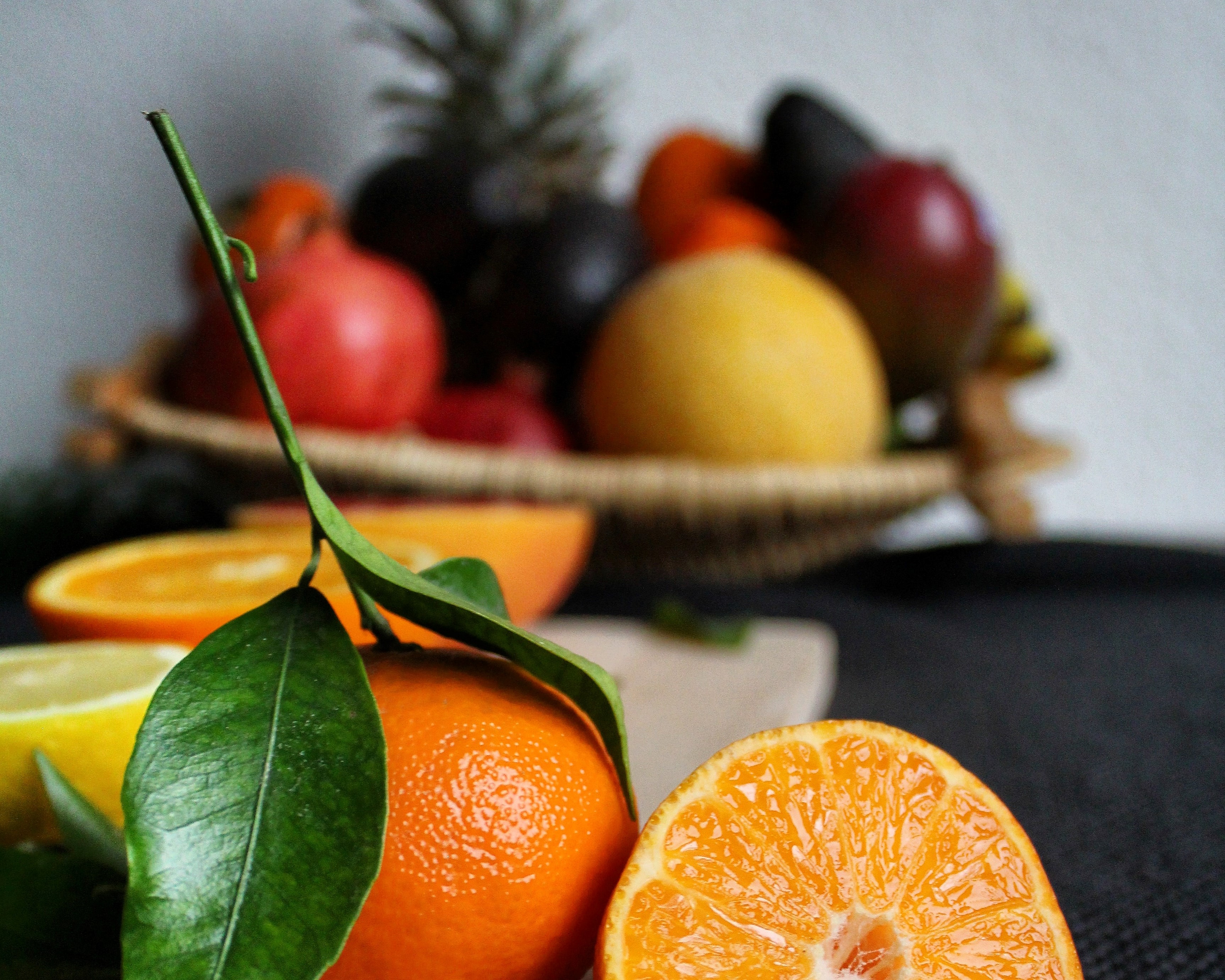 Oranges and a fruit bowl